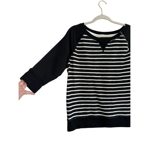 Lauren Ralph Lauren Striped Sweatshirt Size Medium - Picture 3 of 5